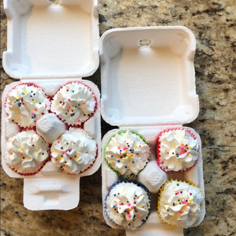 Customizable cupcake bathbombs